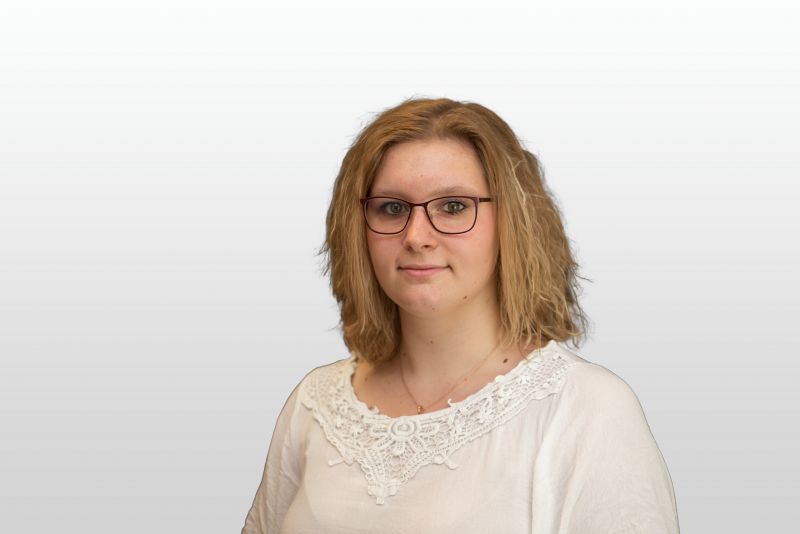 Frau Celina Pätzig
