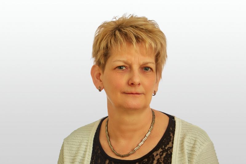 Frau Madeleine Adam