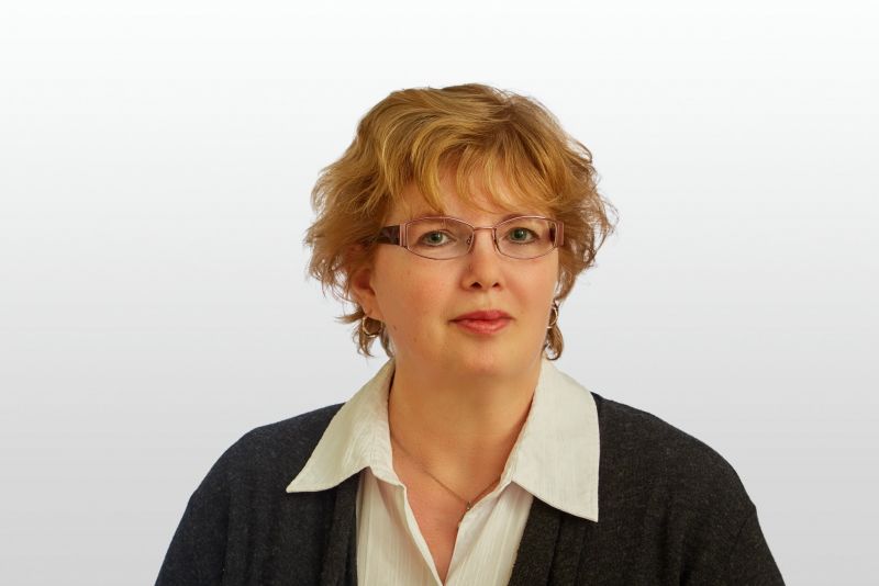 Frau Carola Bohm